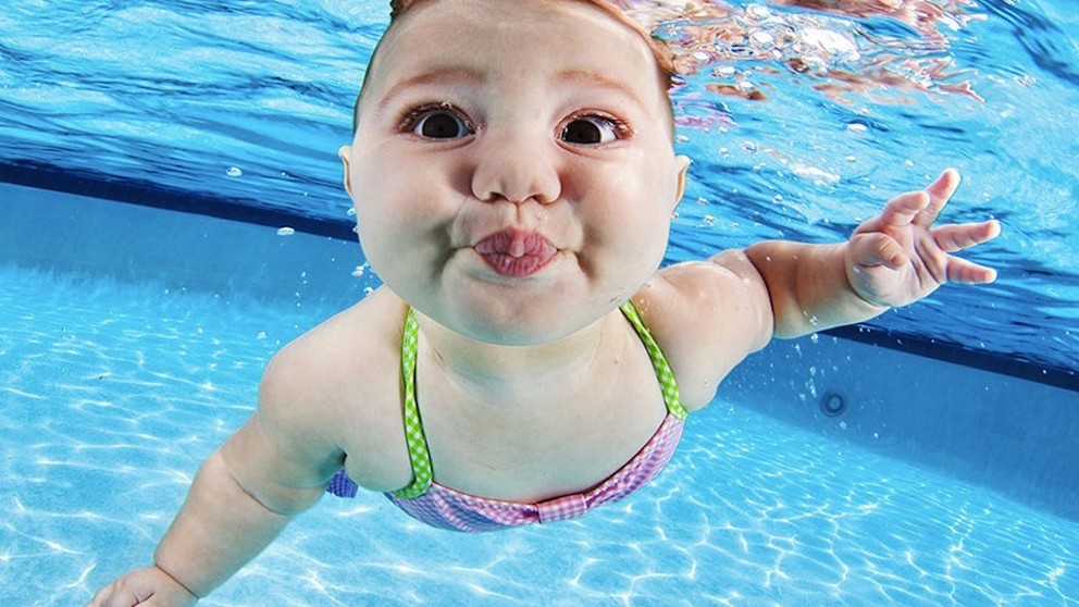 Corso di scuola nuoto per baby